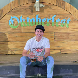 Meet your Posher, Luis